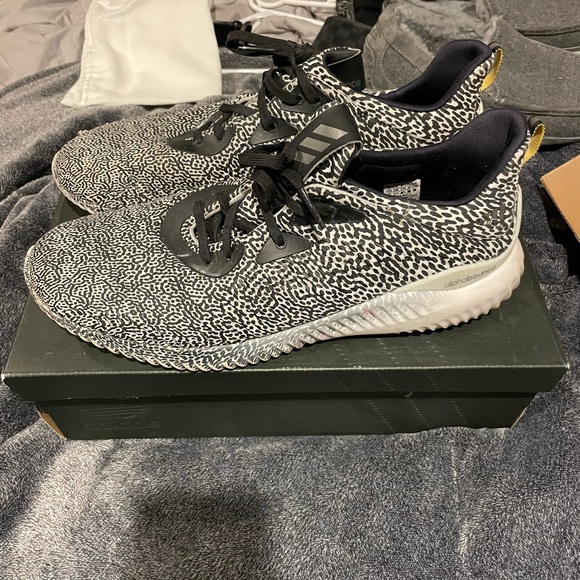 Adidas Alpha Bounce - Picture 4 of 6